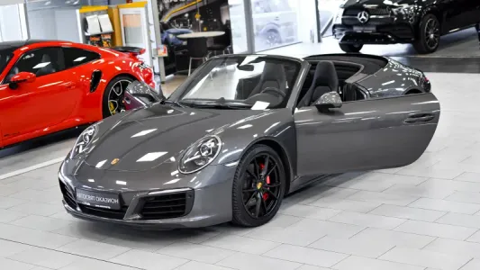 Porsche 911 Carrera 4S Cabriolet