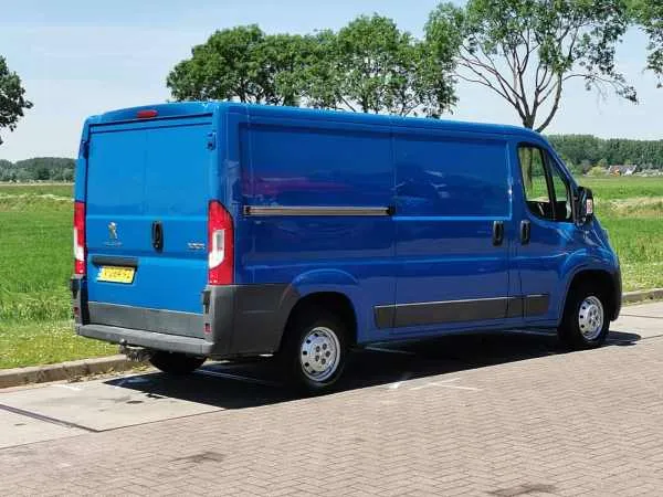 Peugeot Boxer 330 2.2 HDI Image 3